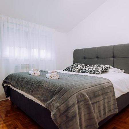 Apartment Sara Загреб Екстериор снимка