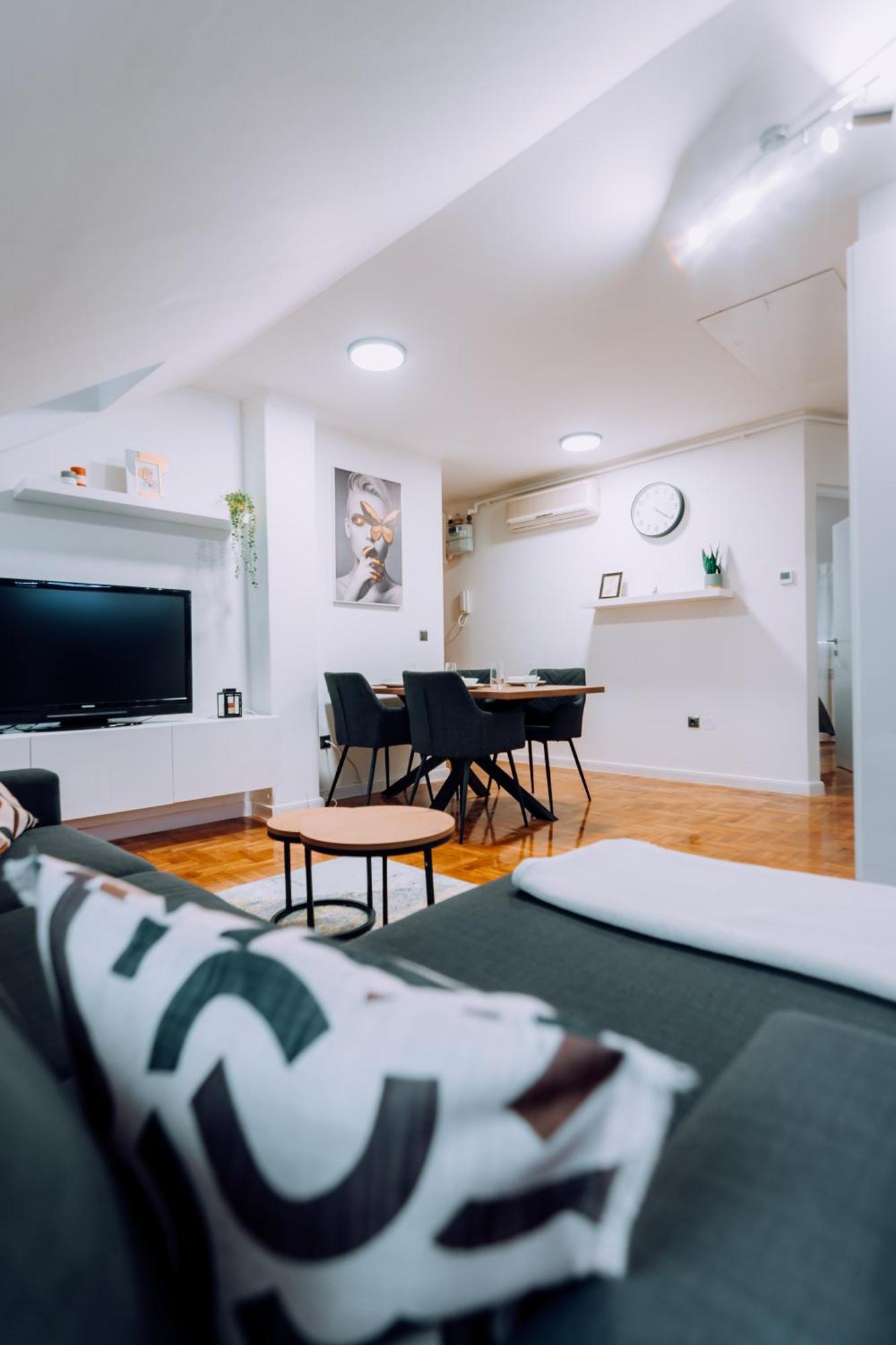 Apartment Sara Загреб Екстериор снимка