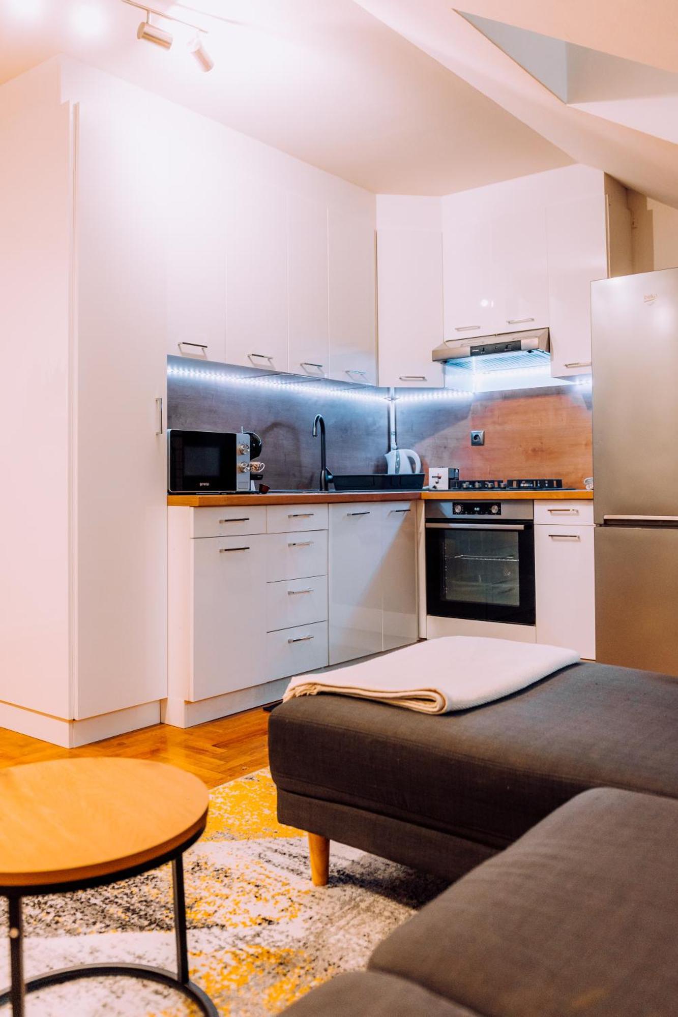 Apartment Sara Загреб Екстериор снимка
